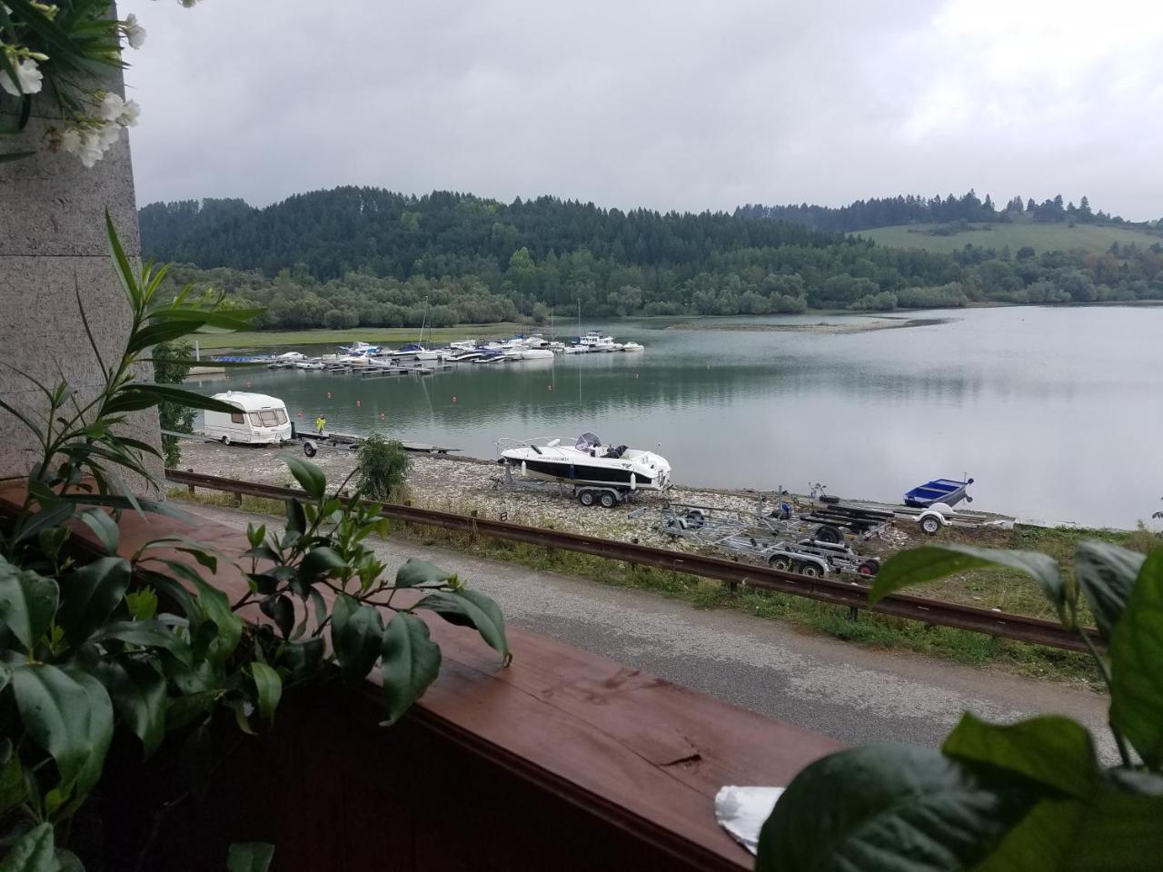 Vila Bobrik - Liptovska Mara Bobrovnik Kültér fotó